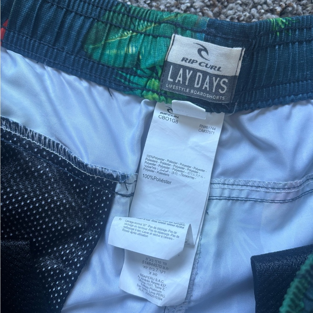Rip Curl Men’s Swim trunks board Shorts Green Palm & Multicolor Parrot Print lrg - Picture 6 of 7